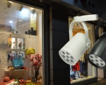Làm thế nào để có một hệ thống đèn cho shop thời trang vừa đẹp vừa phát huy tối đa hiệu quả ánh sáng